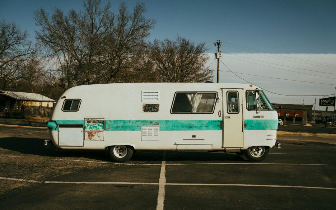 How to Stay Stealthy and Respectful While Boondocking