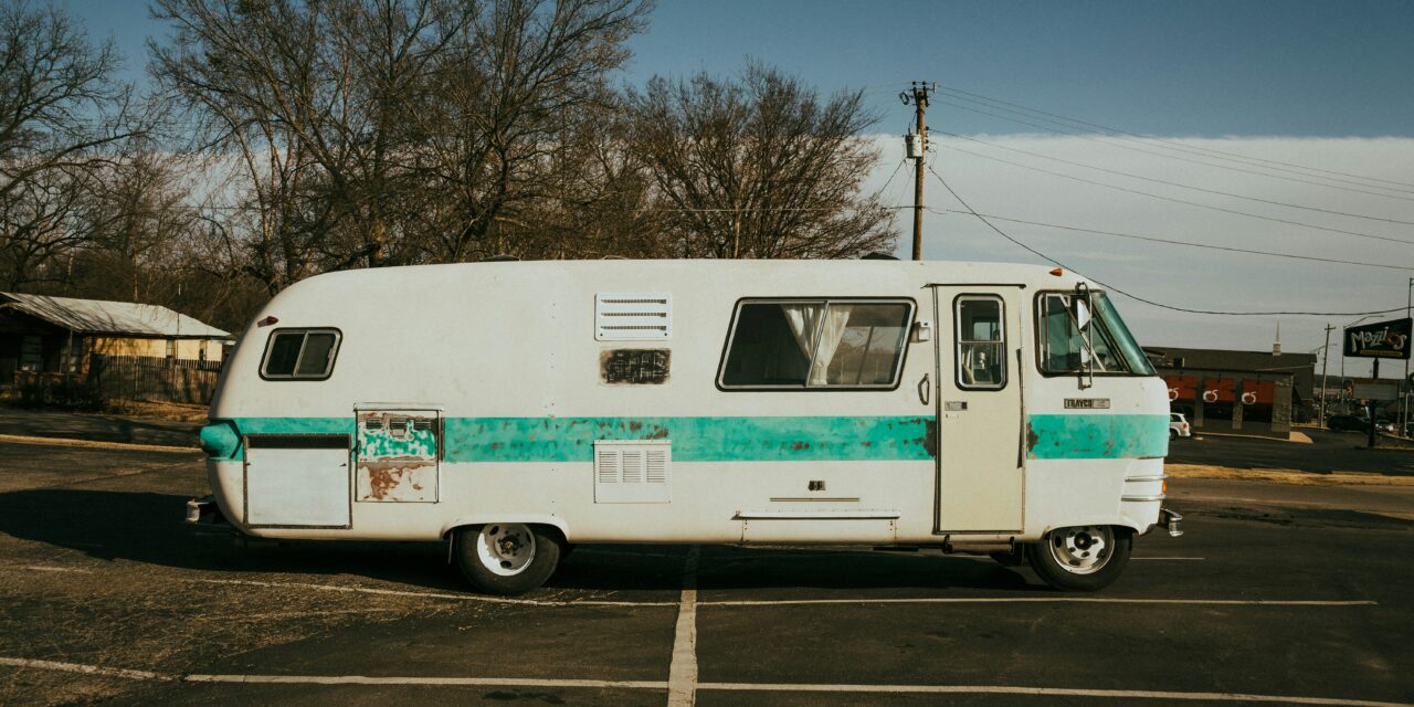 How to Stay Stealthy and Respectful While Boondocking