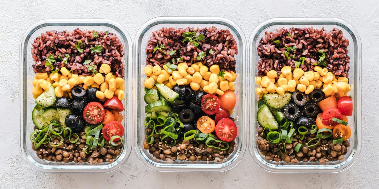How to Plan a No-Cook Meal Day from Sunrise to Campfire